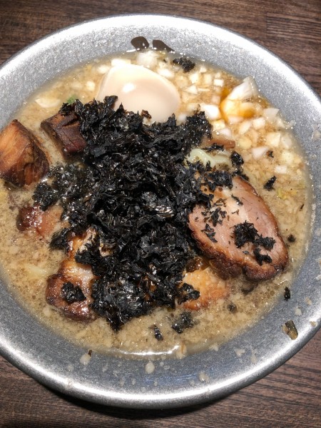「特製ラーメン」@背油中華そば 福鳳の写真