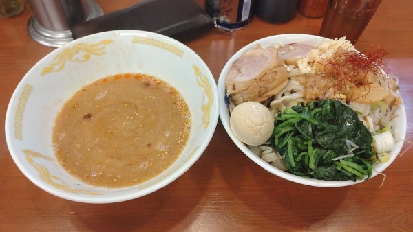 「辛つけ麺+レンソウ+豚増し」@それいけ！たかちゃんラーメンの写真