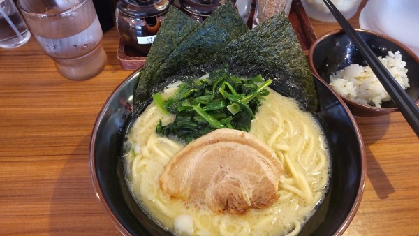 「塩ラーメン麺やわらかめ580円（毎月11日）」@横浜家系ラーメン 横浜道 野田蕃昌店の写真