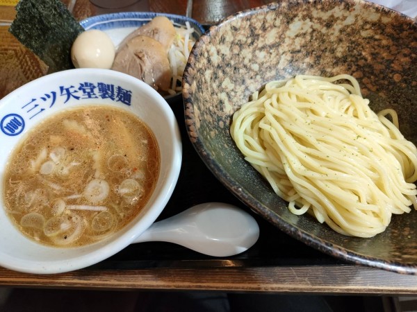 「マル得ゆず風味つけめん」@三ツ矢堂製麺 池袋サンシャイン60通り店の写真