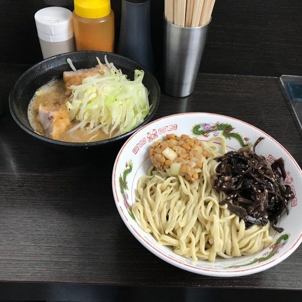 「つけ麺+玉ねぎ納豆」@ラーメン二郎 川越店の写真