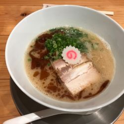 ミラノとんこつラーメン