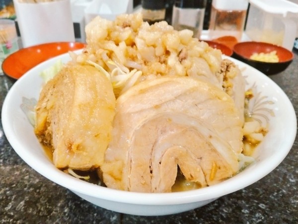 「ラーメン(中)」@ラーメン豚豚拍子の写真