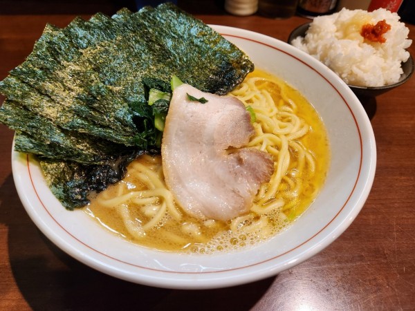 「らーめん(ばら)+のり+ライス」@らーめん飛粋の写真