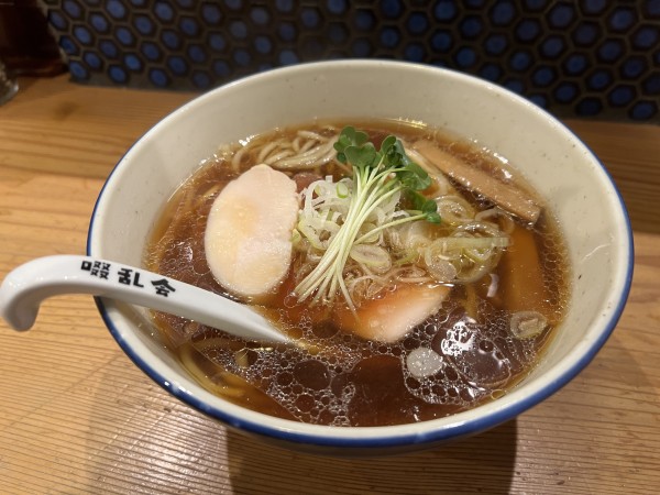 「ザ•正油らーめん（平日ランチセット）」@自家製麺 啜乱会の写真