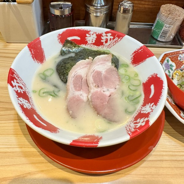 「長浜白豚骨」@長浜ラーメン 一番軒 富木島店の写真
