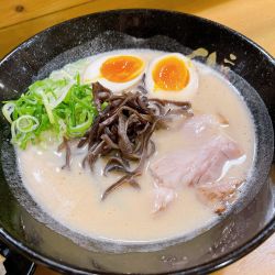 煮玉子ラーメン