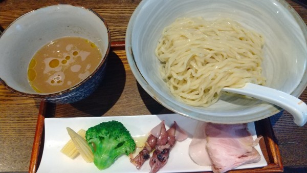 「赤星+冷蛍烏賊Tsukemen(¥550+1,080)」@メンドコロ Kinariの写真