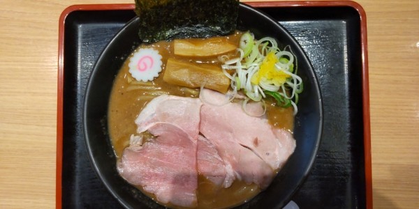 「濃厚中華そば」@松戸富田製麺 ららぽーとTOKYO-BAY店の写真