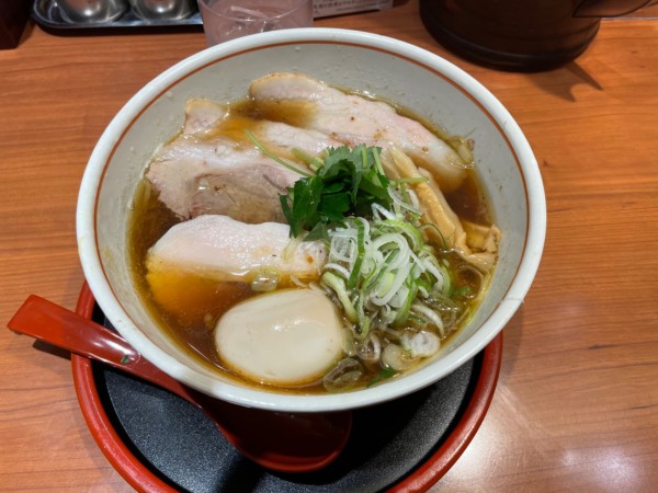 「特製石挽き中華そば」@富良野 とみ川 東京ラーメンストリート店の写真