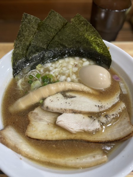 「特製醤油ラーメン」@中華そば あたりの写真