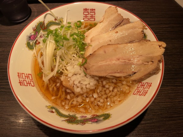 「淡麗醤油そば＋炙りチャーシュー」@中華そば 十目一八食堂の写真