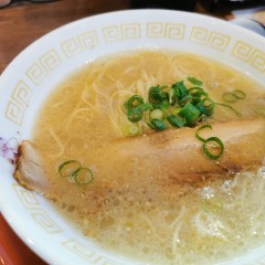 ラーメンごくまる 豚骨研究所の画像