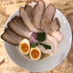 濃厚福島鶏白湯 特製三種肉盛り