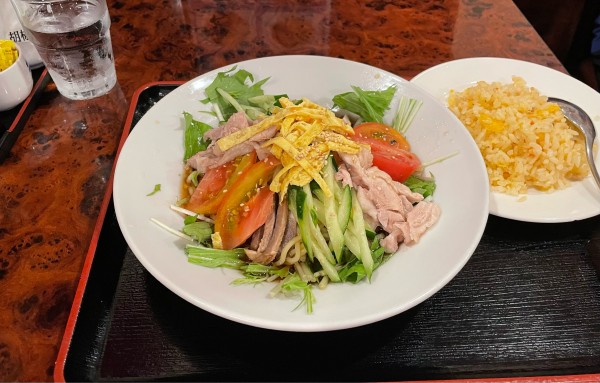 「五目冷し中華¥950、半チャーハン¥50」@春夏冬の写真