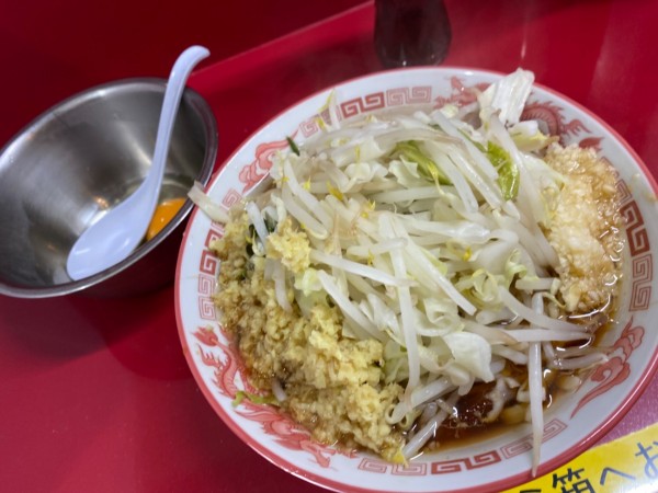 「麺半分豚一枚」@ラーメン二郎 越谷店の写真