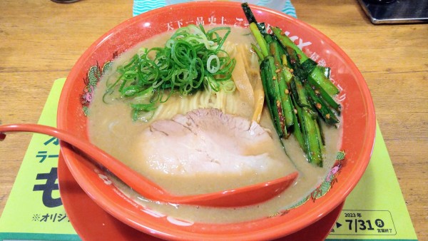 「こってりMAX+ニラにんにく」@天下一品 大船店の写真