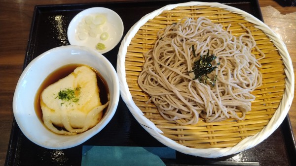 「自然薯ざるそば¥1300-」@かんざん亭の写真