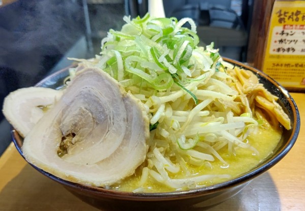 「味噌もやしラーメン」@旨みこってりらーめん 鐵 TETSU 蘇我本店の写真