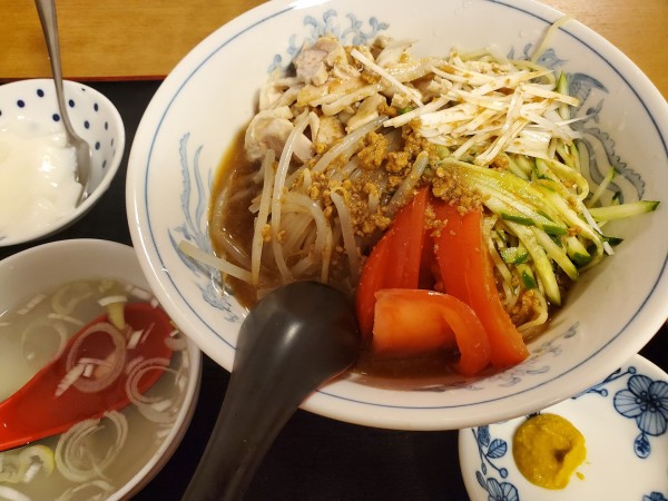 「とり冷メン」@翔威飯店の写真