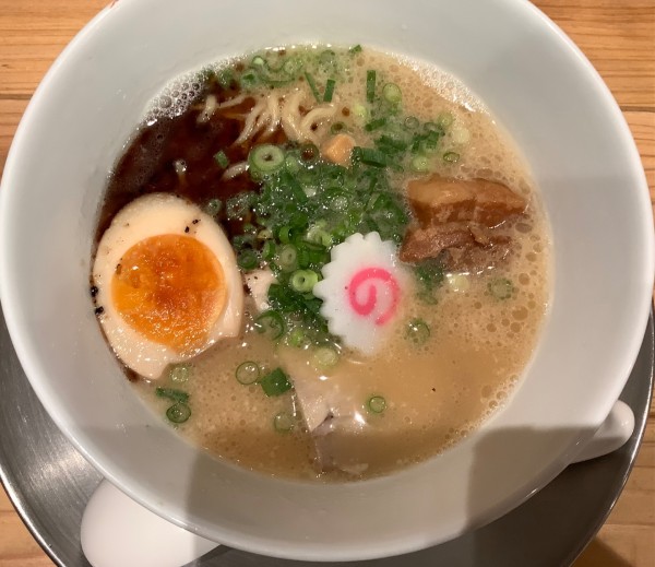 「ミラノミニキングとんこつラーメン」@CASA LUCAの写真