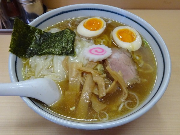 「わんたんめん玉子入り大盛り（1,050円）」@いつみ屋の写真