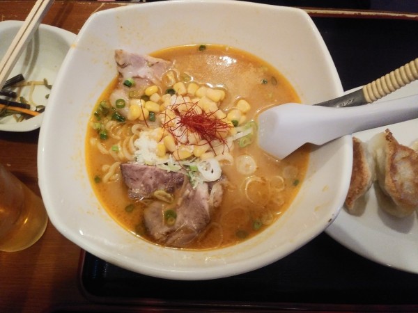 「ミルク味噌ラーメン　950円」@牛乳屋食堂の写真