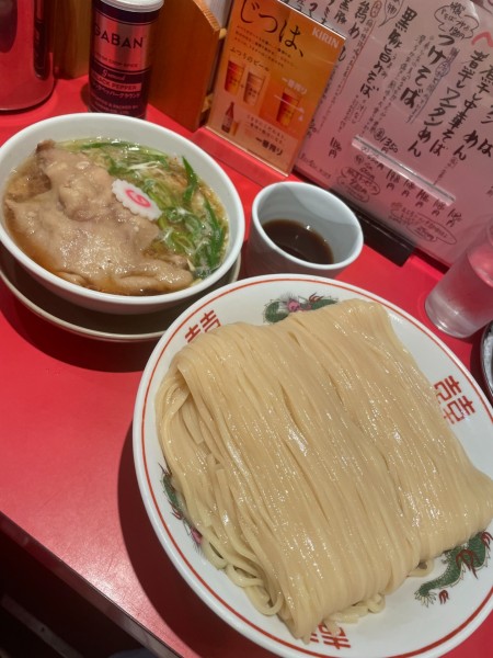 「つけそば+特盛+豚足+特製そばつゆ」@カドヤ食堂 本店の写真