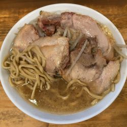 小豚ラーメン　麺少なめ　全部