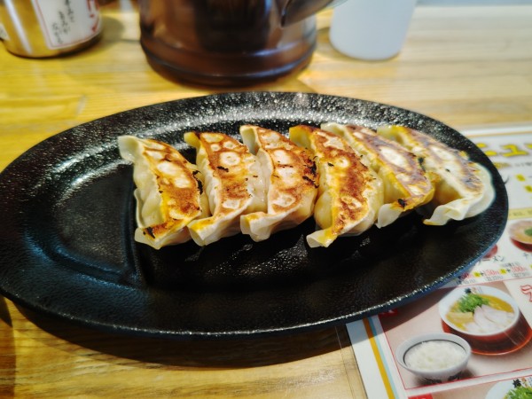 「無料券餃子」@ラーメン横綱 千葉ニュータウン店の写真