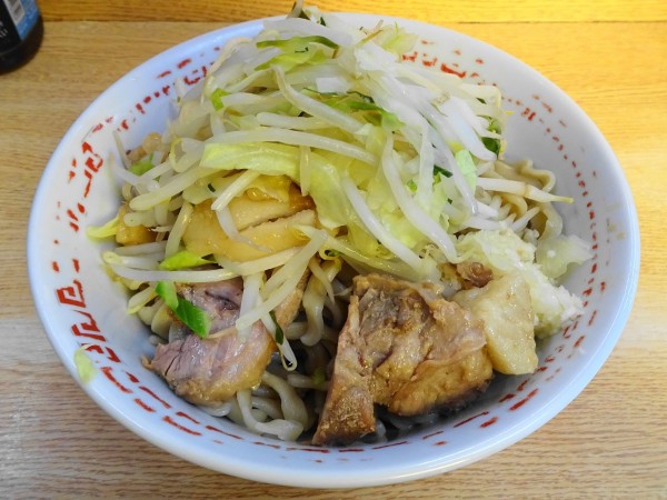 「小（790円）＋餃子味冷まし汁なし（210円）YNA」@ラーメン二郎 環七新新代田店の写真