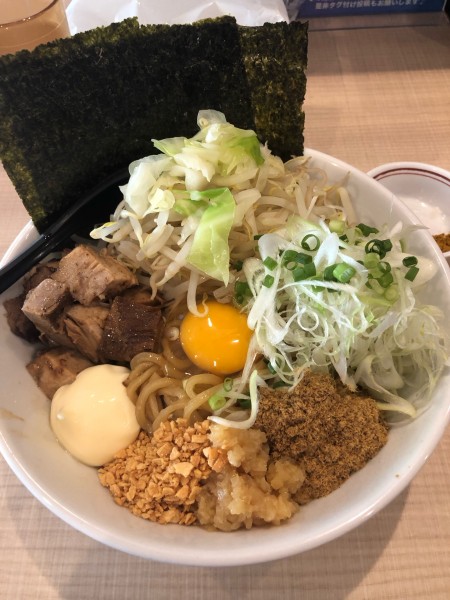 「[限定]まぜそば　追いめし付き　980円」@らー麺 だるまの写真