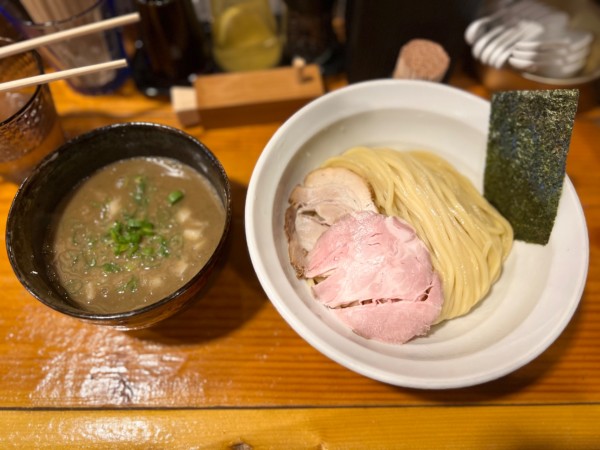 「濃厚煮干しつけ麺   1100円」@井さい東京の写真