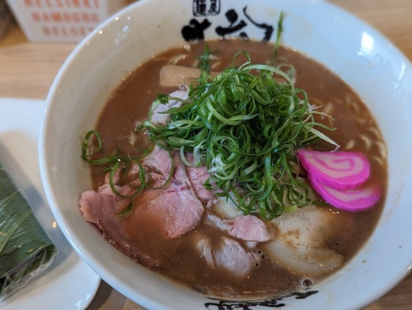 「限定和歌山ラーメン」@麺屋 丈六 キーノ和歌山店の写真