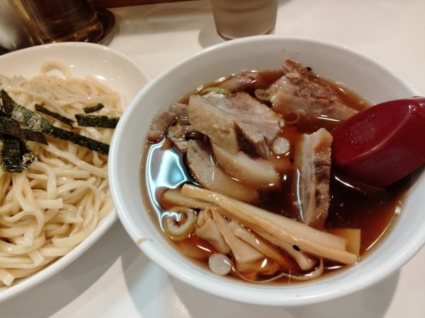 「ハーフチャーシューざるラーメン」@らぁめん ほりうち 新橋店の写真
