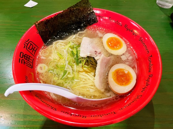 「通堂うま塩らーめん　おんな味」@琉球新麺 通堂 横浜ラーメン博物館店の写真