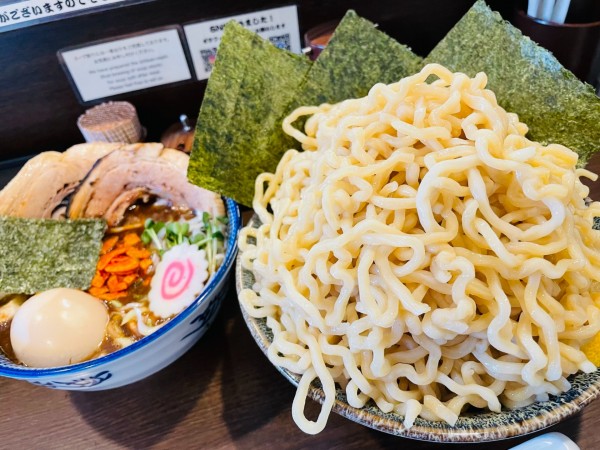 「特製黒つけ麺 (500g) 2,000円」@つけ麺 まるぶしの写真