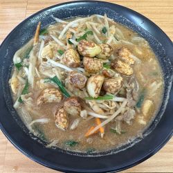 ベトコンラーメン・味噌 1050円+