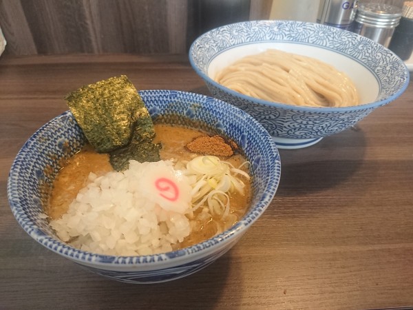 「つけ麺(中)＋タマネギ」@狼煙 〜NOROSHI〜の写真