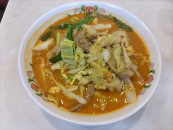 「豚辛ラーメン」@餃子の王将 新橋駅前店の写真