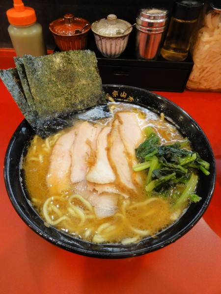 「中盛チャーシュー麺硬め1100円」@杉田家 千葉駅前店の写真