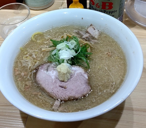 「味噌ラーメン900円」@三ん寅の写真