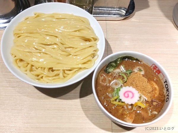 「特製つけ麺（Lサイズ）」@TOKYO UNDER GROUND RAMEN 頑者の写真