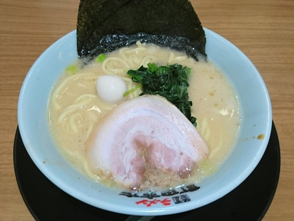 「ラーメン」@町田商店 泉バイパス店の写真