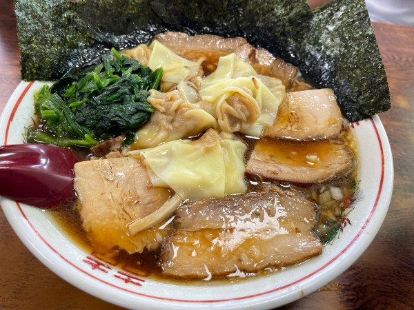 「チャーシューワンタン麺大盛＋海苔＋ほうれん草」@ラーメン 天一の写真
