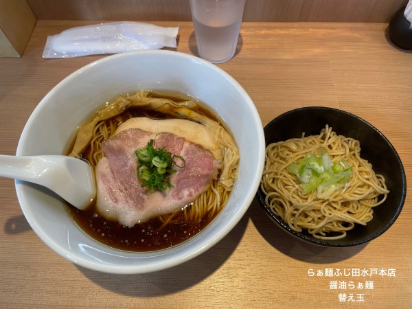 「醤油らぁ麺」@らぁ麺 ふじ田 水戸本店の写真