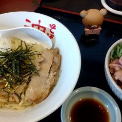 油そば（650円）＋【限定】ﾛｰｽﾄﾋﾞｰﾌ丼（300円）