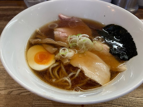 「醤油ラーメン（新味）」@麺屋 一八の写真