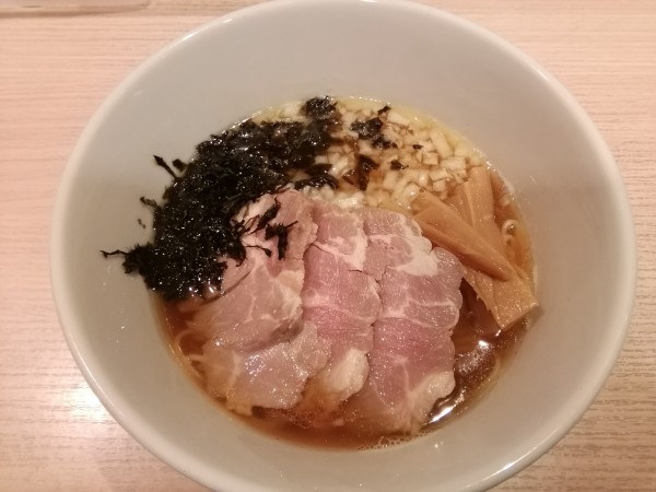「淡麗煮干しラーメン」@麺屋 一燈の写真
