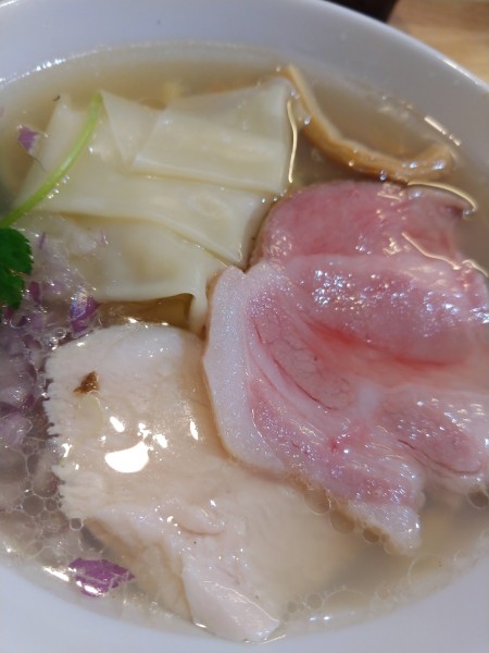 「白だししなそば」@手打ち正麺 Hachimitsuの写真